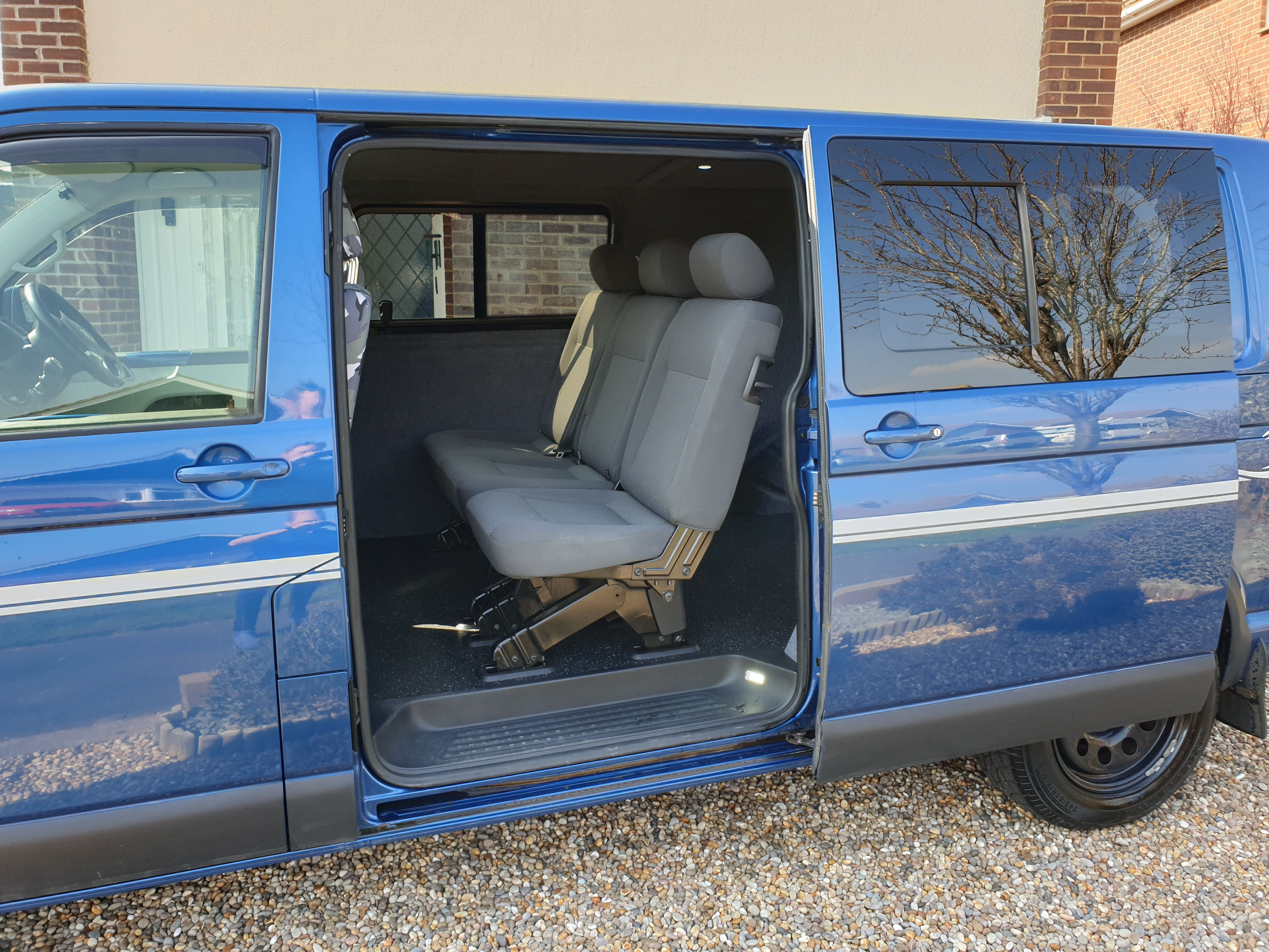 VW T5.1 LWB HIGHLINE T30 KOMBI 6 Seater 2014