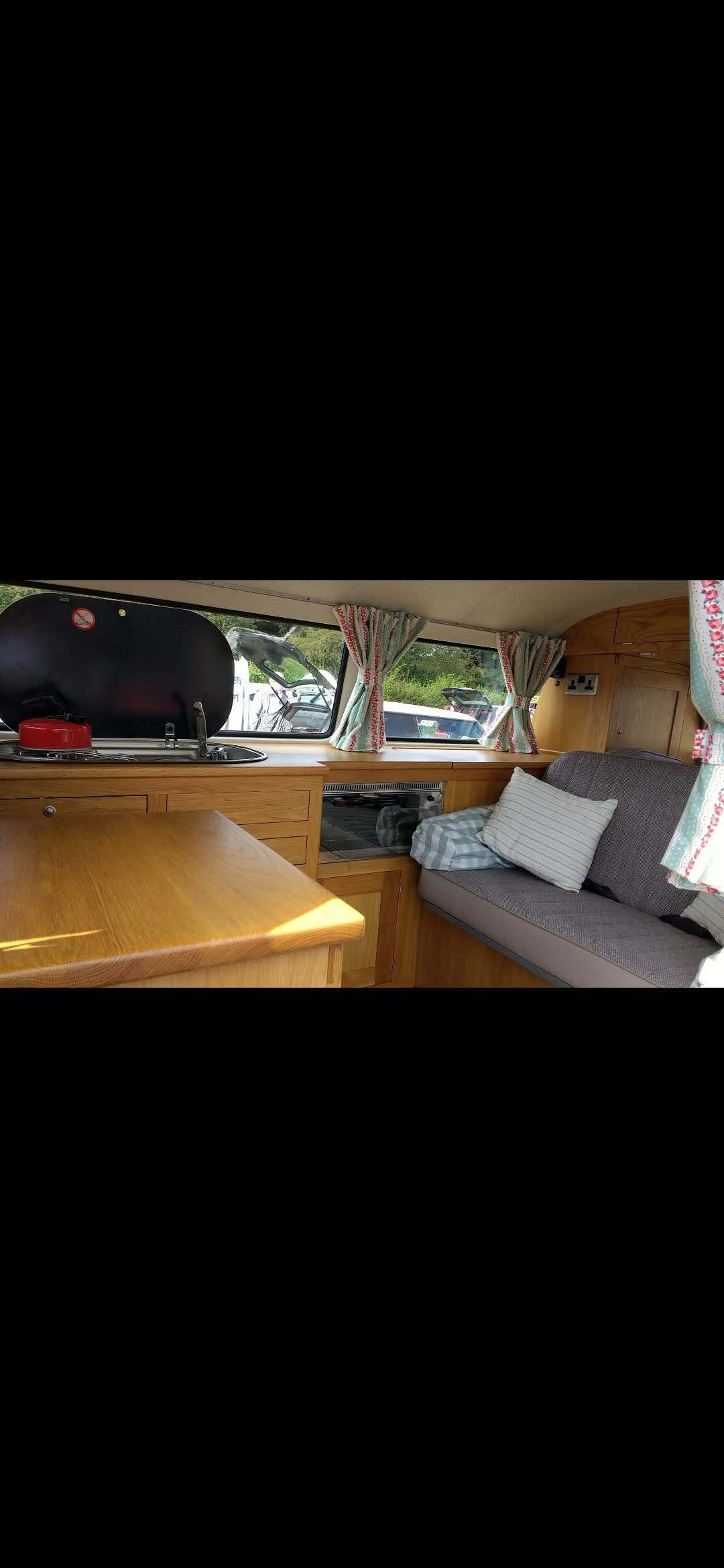 VW Campervan T2 Bay 1974
