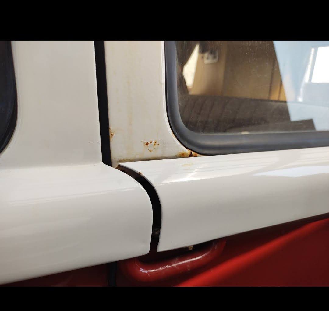 VW Campervan T2 Bay 1974