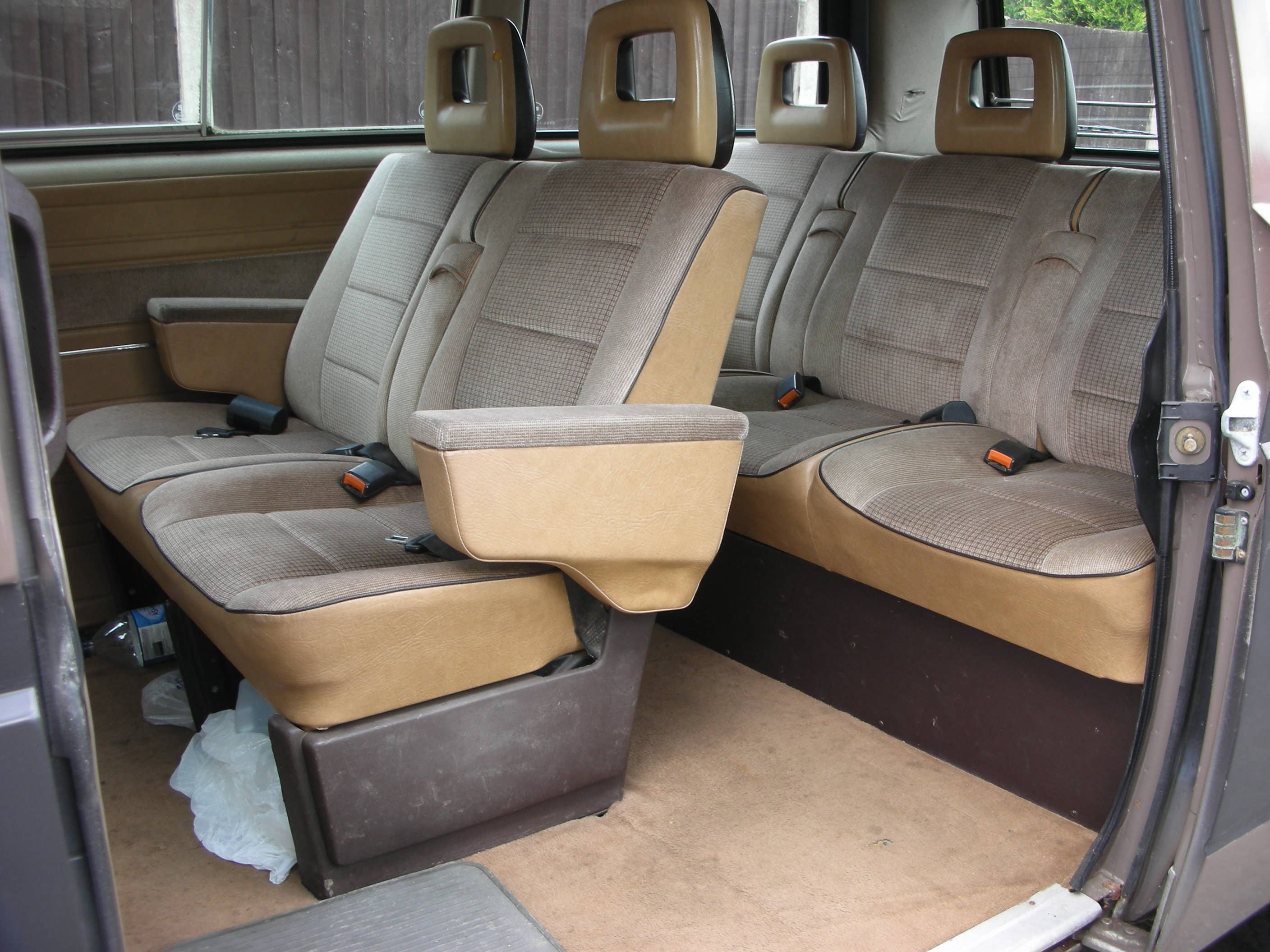 VW T25 Caravelle GL 7 Seater bus, '89/90(G) , 1900cc 5 speed petrol