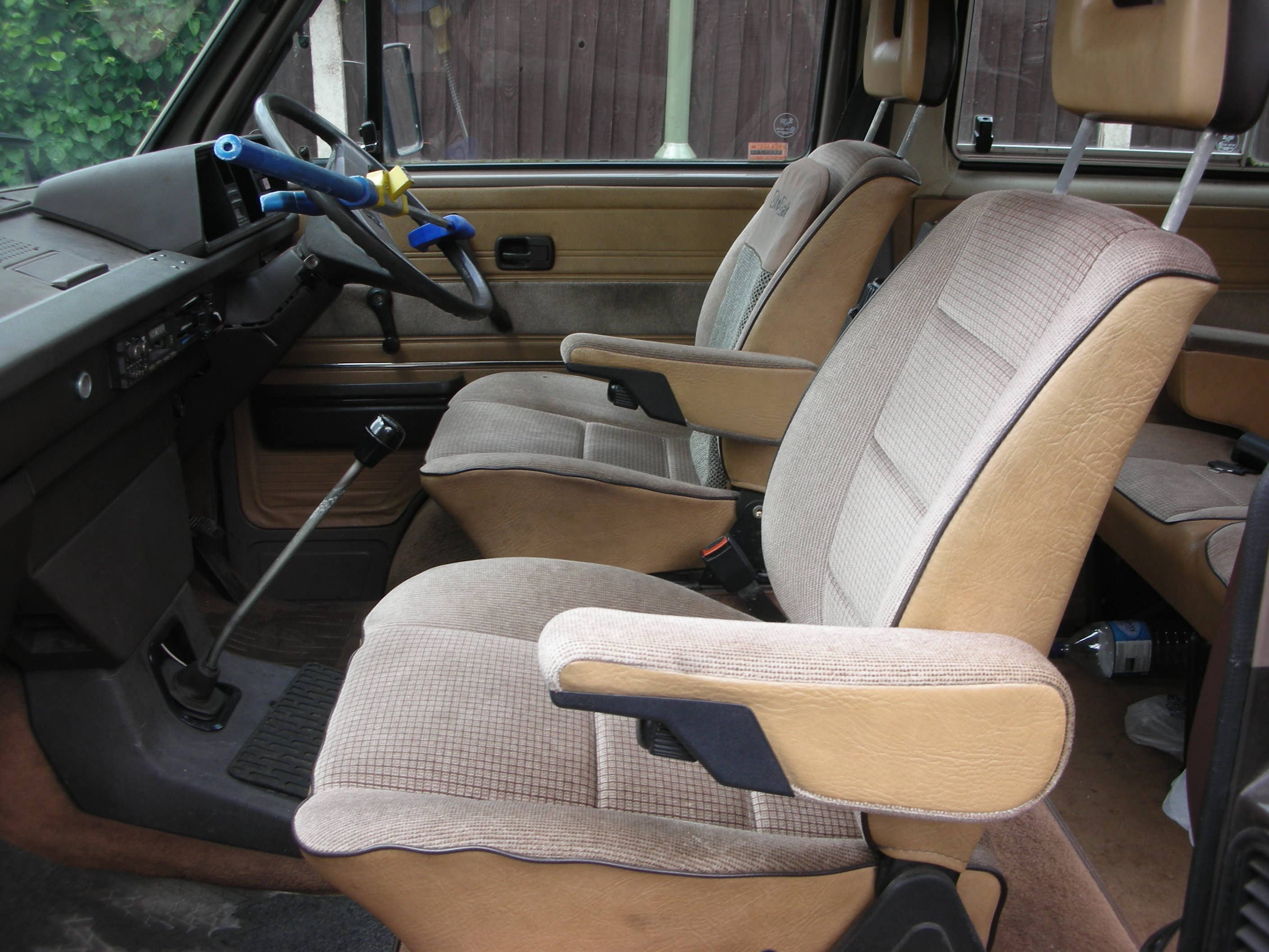 VW T25 Caravelle GL 7 Seater bus, '89/90(G) , 1900cc 5 speed petrol
