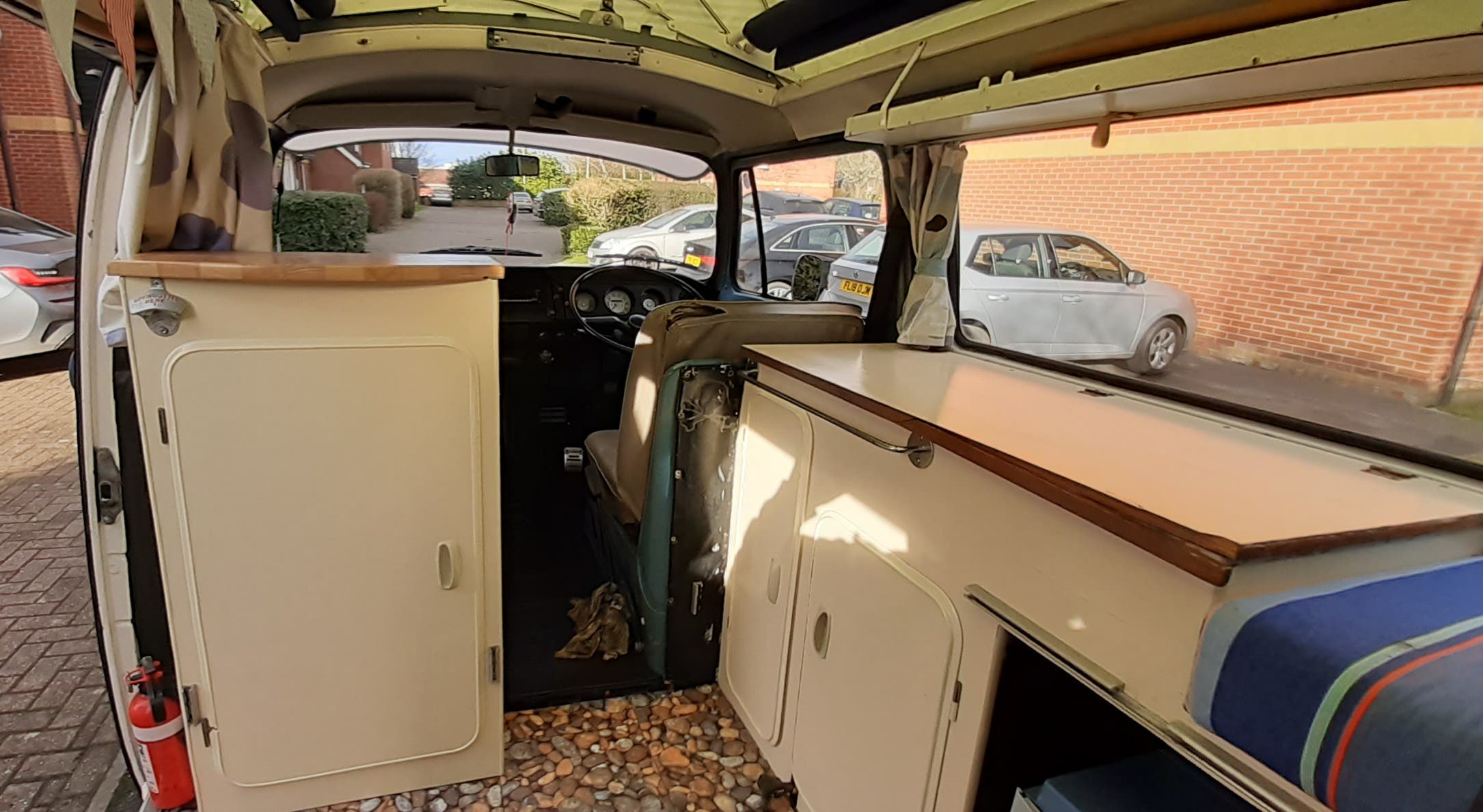 REDUCED:  1971 T2 VOLKSWAGEN CROSSOVER/EARLY BAY ORIGINAL DORMOBILE