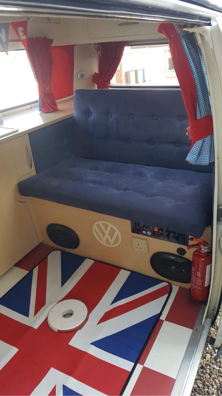 1973 T2 Late Bay Devon