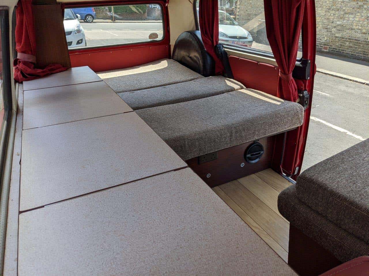 1970 VW EARLY BAY 'LOW LIGHT' RHD TINTOP CAMPERVAN - EXCELLENT CONDITION