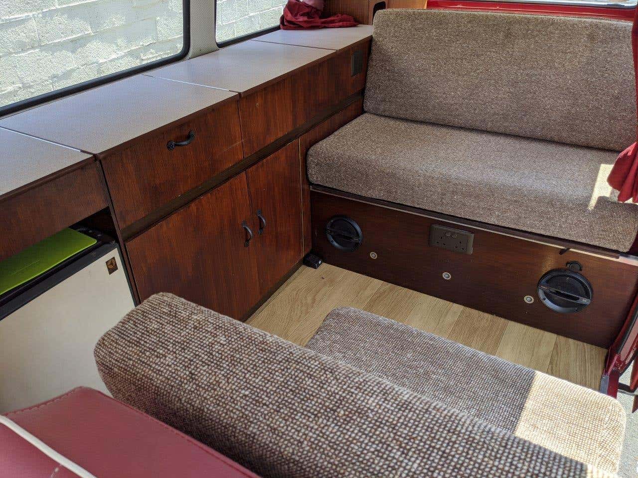 1970 VW EARLY BAY 'LOW LIGHT' RHD TINTOP CAMPERVAN - EXCELLENT CONDITION