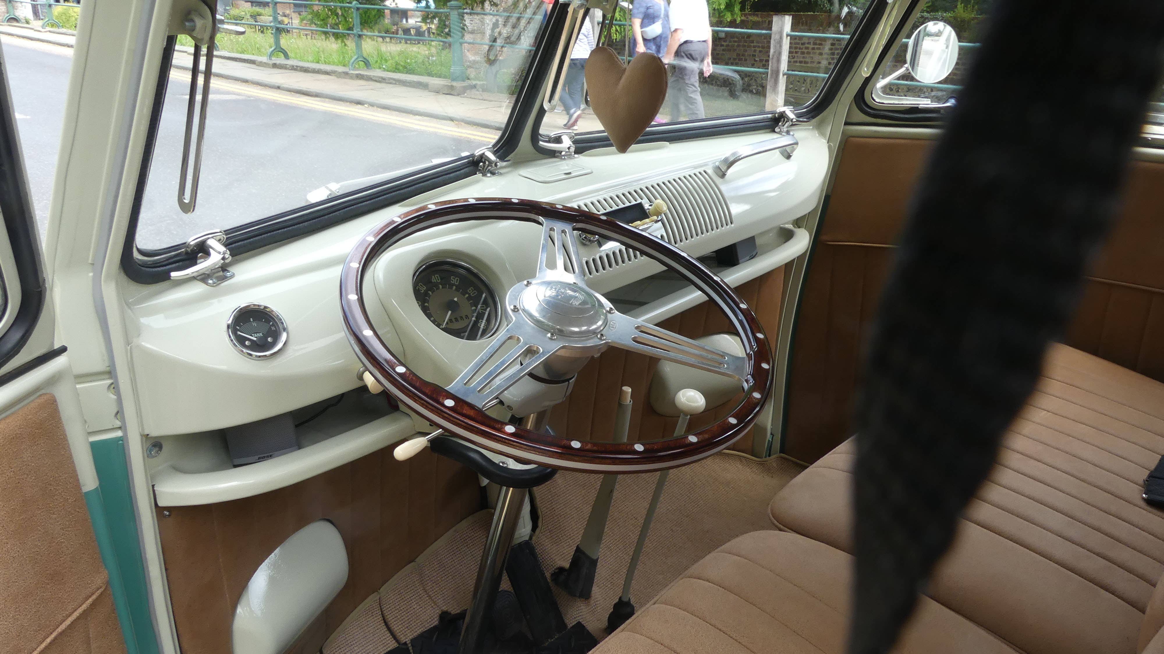 1962 Splitscreen Camper (Winnie)
