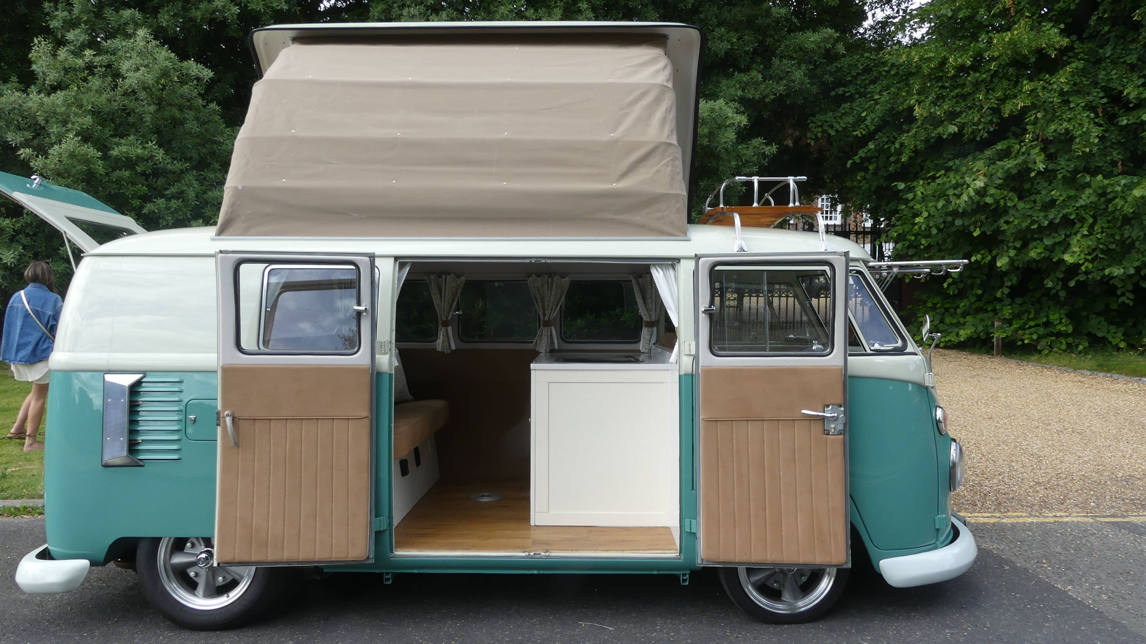 1962 Splitscreen Camper (Winnie)