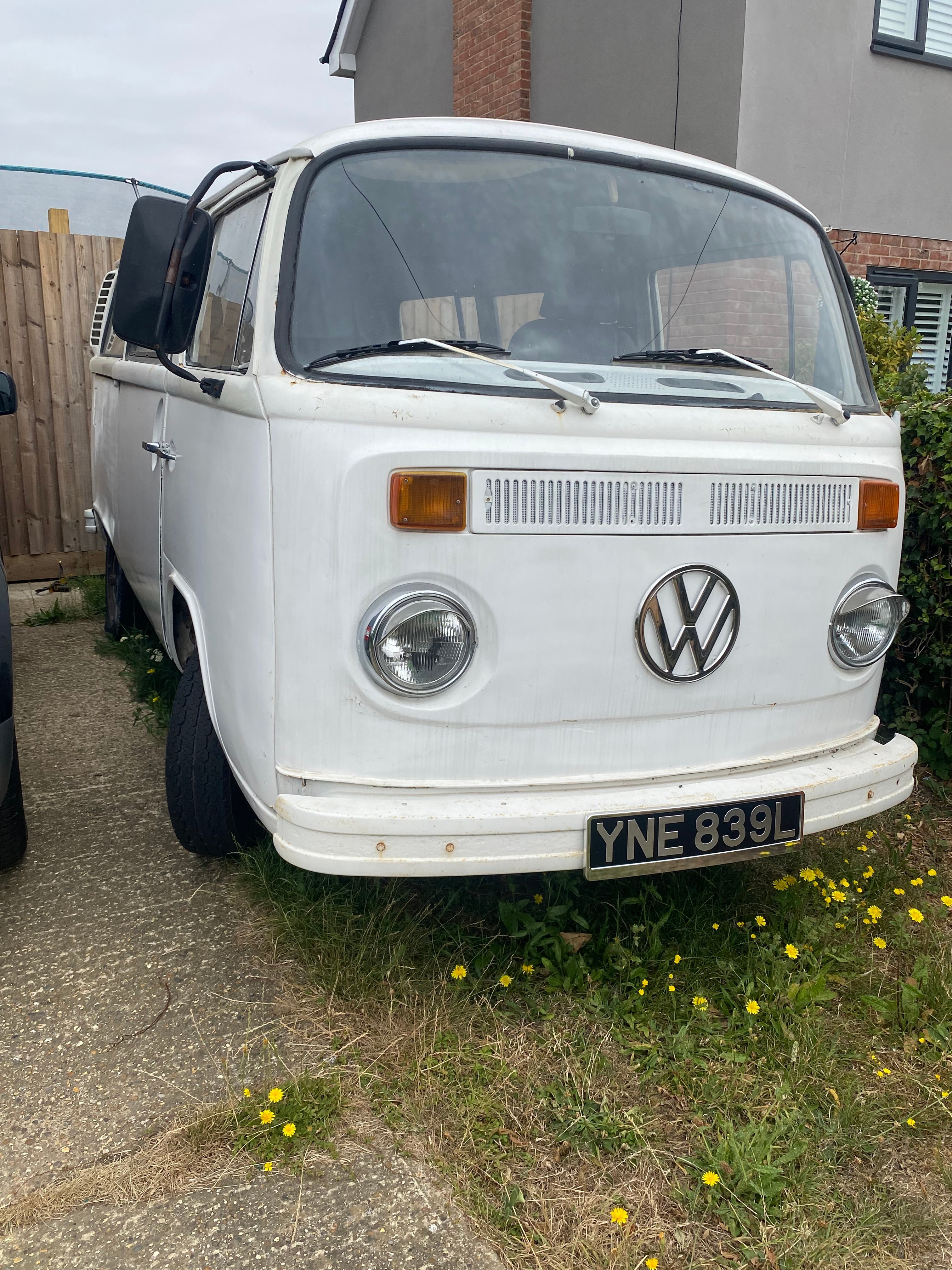 VW T2 - 1972 BAY
