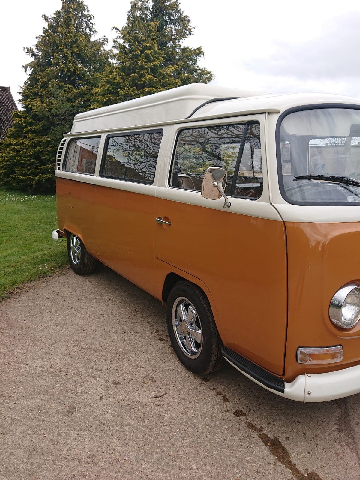 Right hand Drive Australian Rust free import. 1971. Brand new van wurks interior and trim being fitted. 1641cc engine
