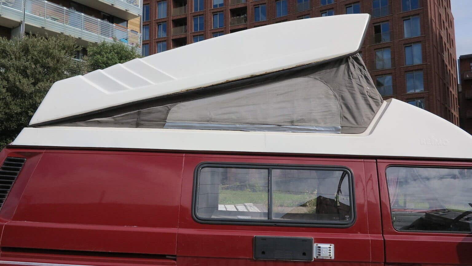 1990 Holdsworth Conversion, pop-up top. 1.9 automatic 12 months MOT