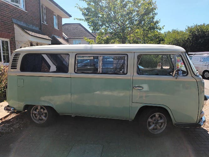 1972 Volkswagen T2 Bay NEW RECON ENGINE