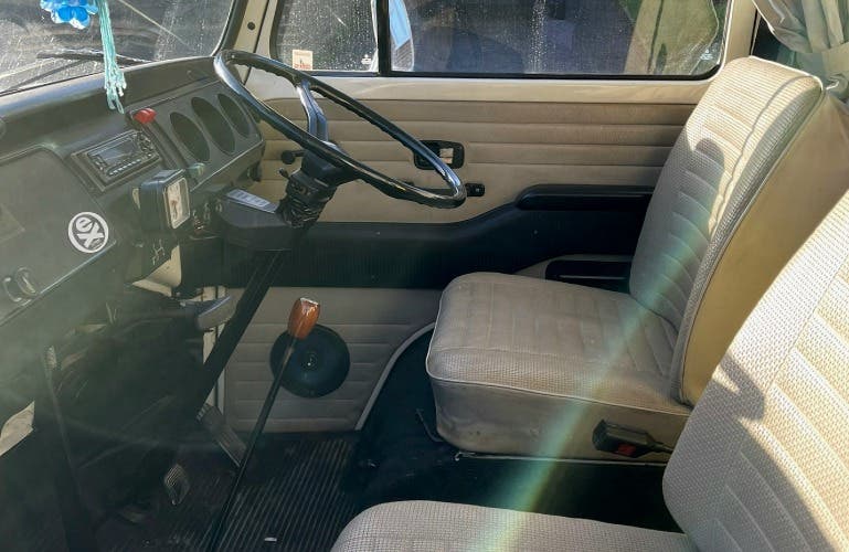 1972 Devon T2 Bay
