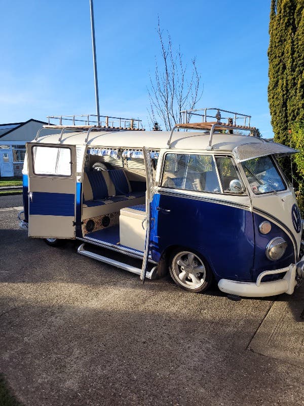 LHD 1964 deluxe microbus