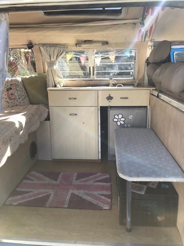 Superb 1978 Bay with awning