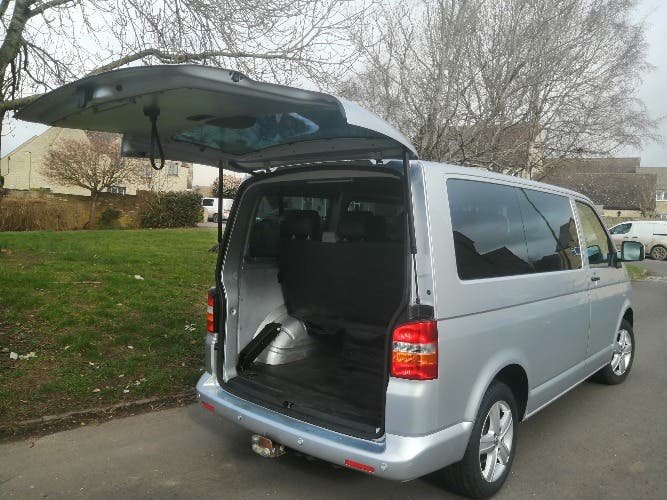 VW T5 T32 Kombi Conversion. 2010. 122,000 miles. 2.5L 130 bhp 6 speed
