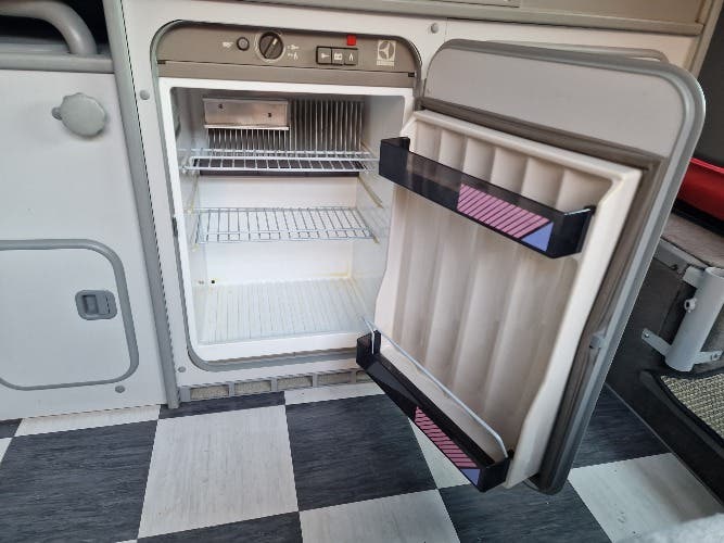 VW T25 Westfalia California 2.1 Petrol
