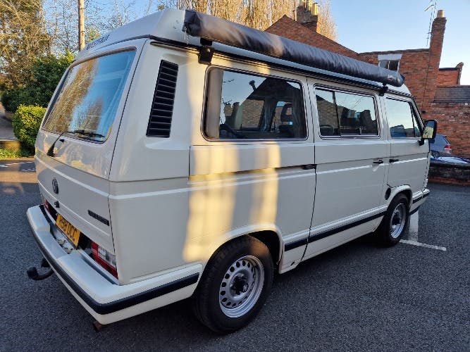 VW T25 Westfalia California 2.1 Petrol
