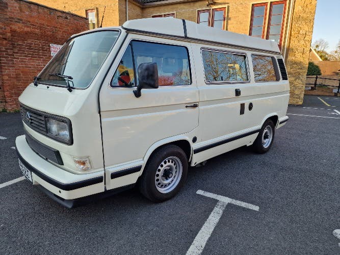 VW T25 Westfalia California 2.1 Petrol