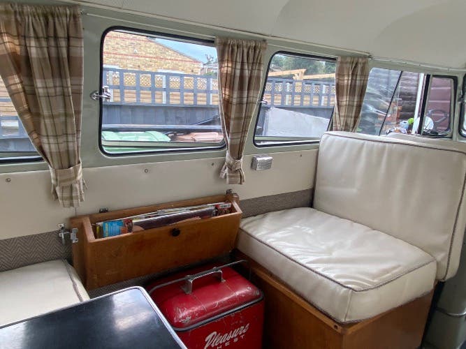 1966 Splitscreen 11 window German bus cali import
