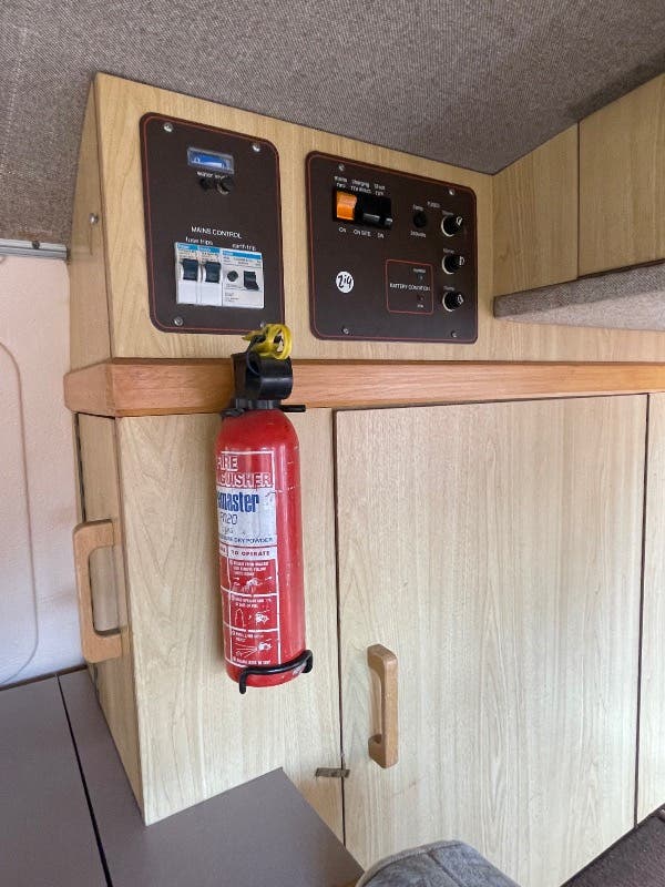 Volkswagen T25 Holdsworth Villa 3 Camper Van 1989