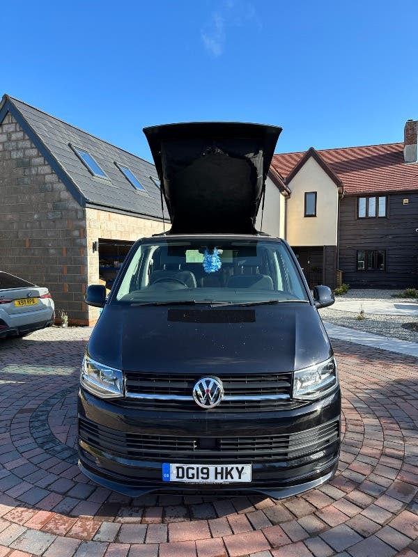 VW T6 Day / Camper - Base model T32 Highline 204 HP DSG Gearbox