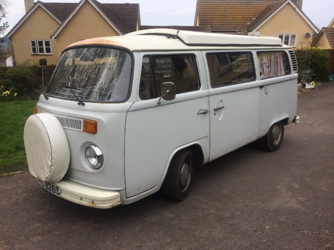 Volkswagen T2 Bay