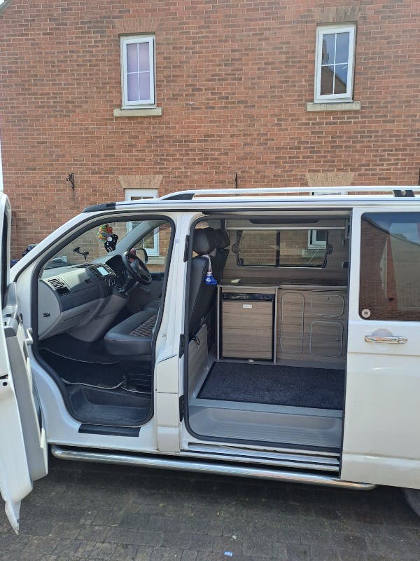vw t5 T28 tdi 2.0L swb