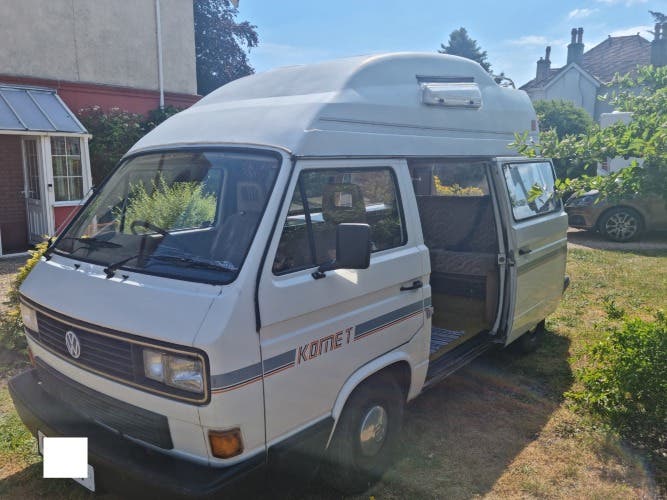 1989 VW T25 Autohome KOMET 1.6L diesel.