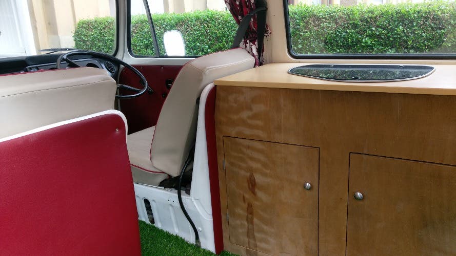 VW T2 BAY ( 1973 ) RHD with Dormobile roof