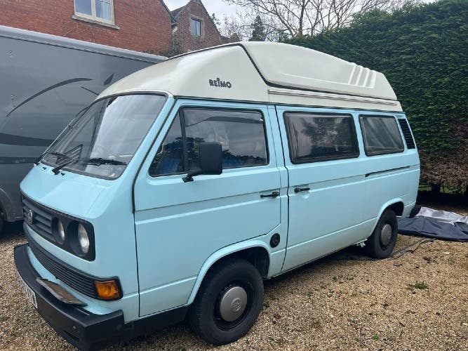 Kippy for sale: Beautiful 1989 T25 (New Engine 2005- 12,000 miles)