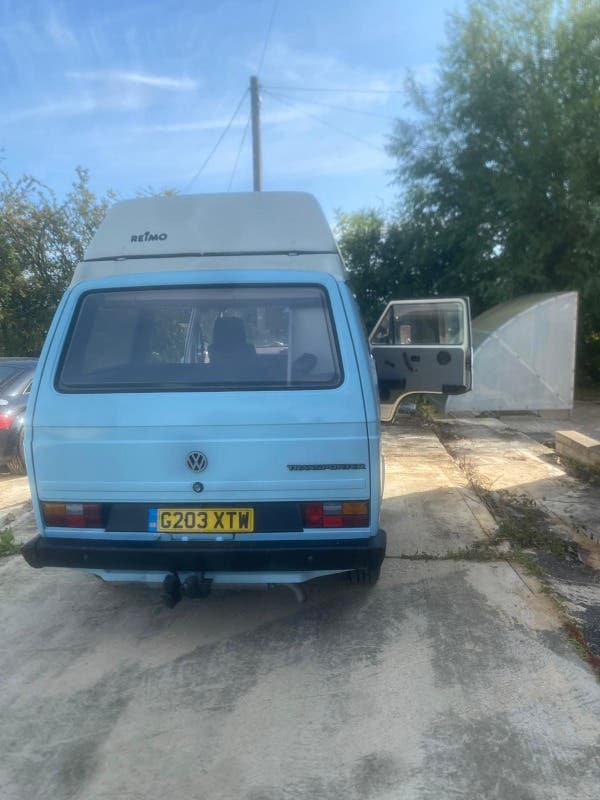 Kippy for sale: Beautiful 1989 T25 (New Engine 2005- 12,000 miles)