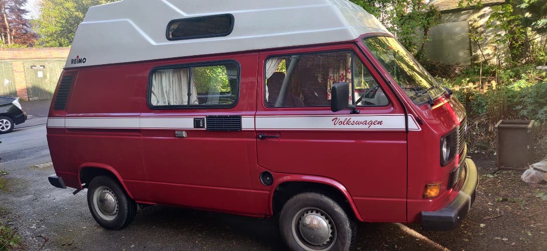 1990 Red Reimo High top For Sale 4 gear Petrol Engine