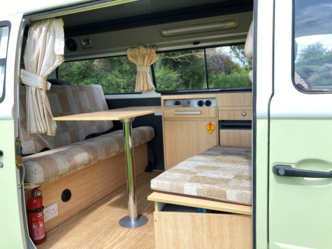 2008 Volkswagen T2 Danbury Diamond 7 seater sleeps 4 low miles (28,000) 2 owners.