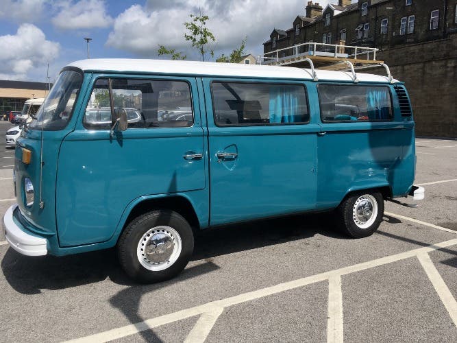 VW T2 BAY CAMPER 1976