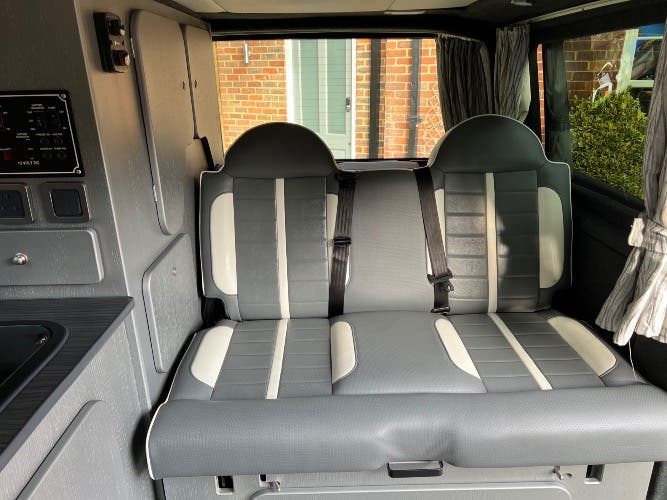 Teahupo'o T6 Campervan