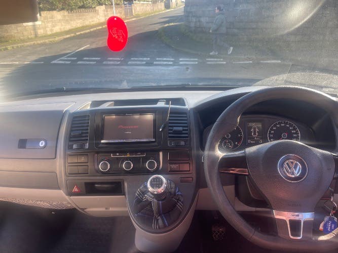 VW t5.1 Grey SWB