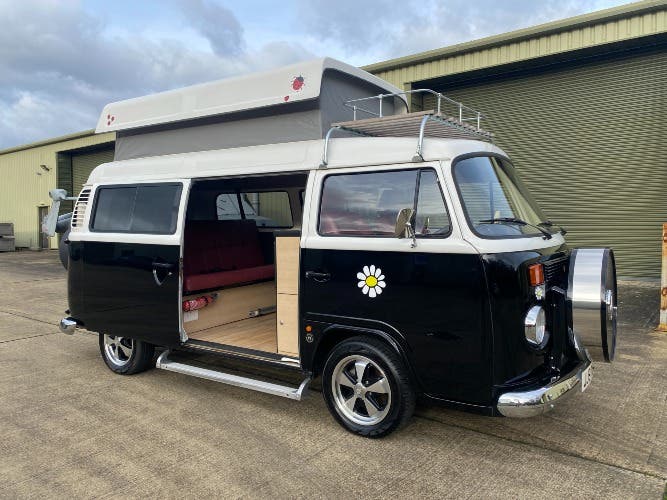 2016 Volkswagen T2 Kombi Danbury Diamond