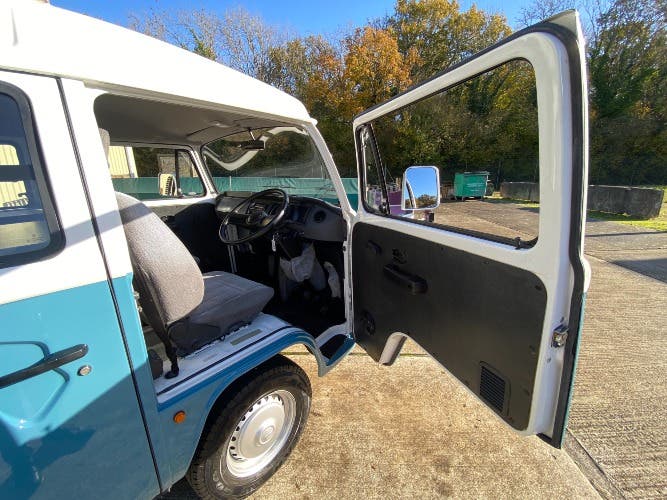 2012 Volkswagen T2 Kombi Danbury Diamond