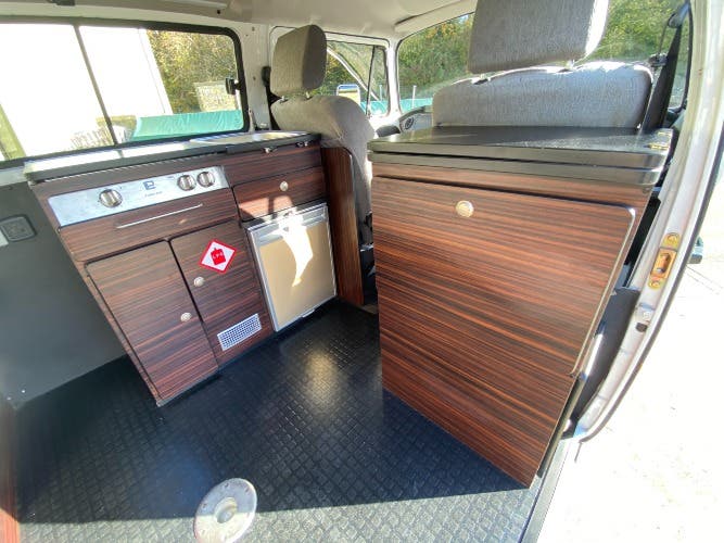 2012 Volkswagen T2 Kombi Danbury Diamond