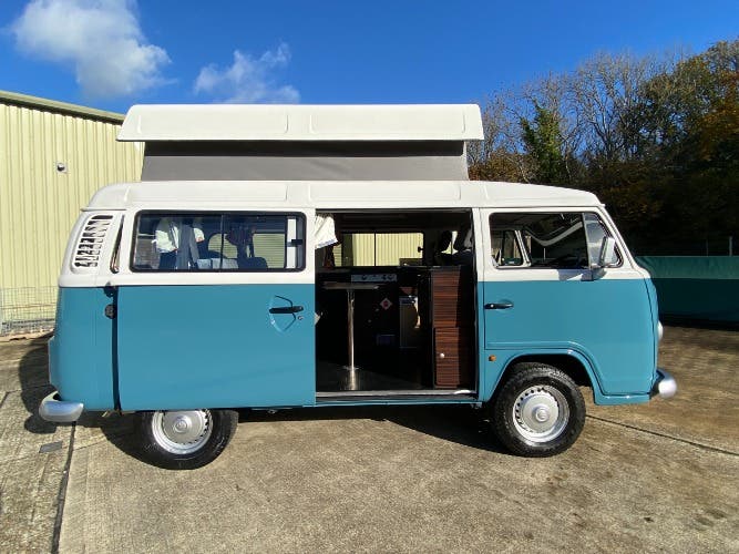 2012 Volkswagen T2 Kombi Danbury Diamond