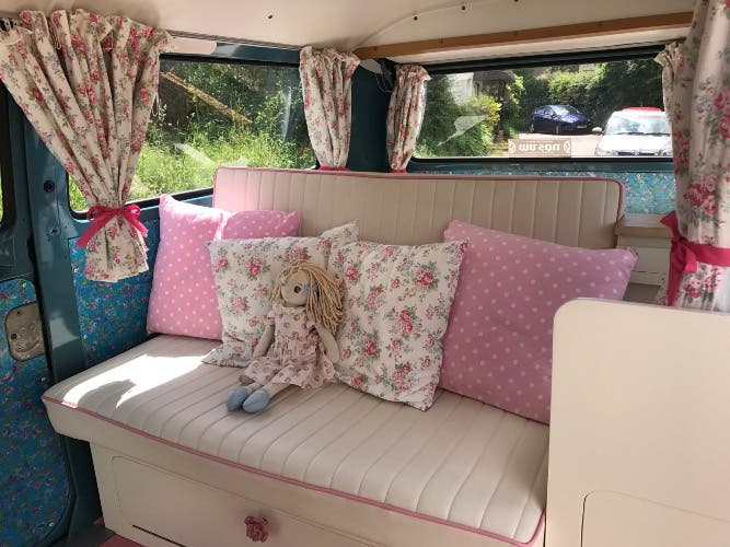 VW T2 BAY WINDOW 1975