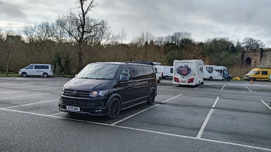 VW T6 in black 2019 plate