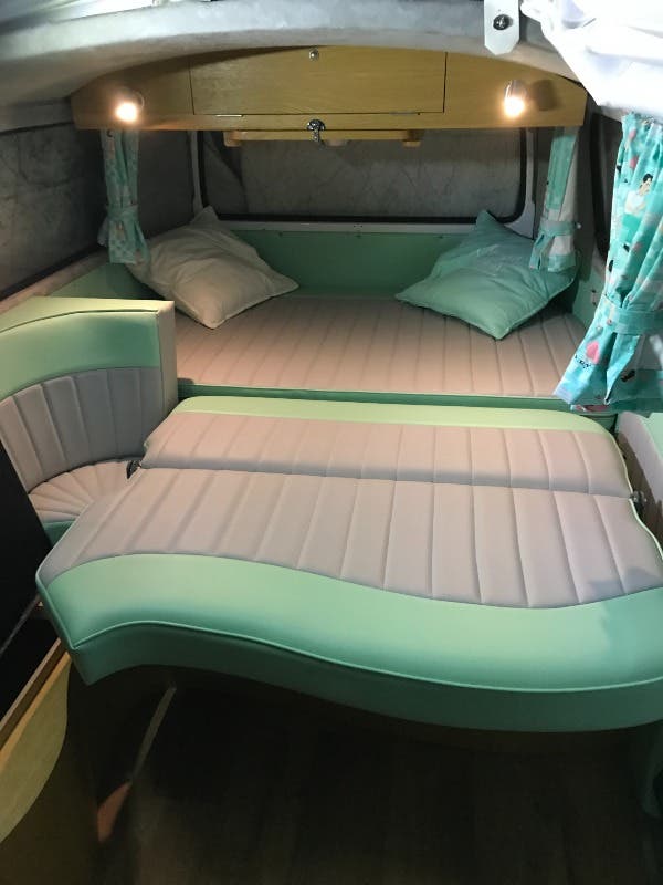 VW T2 1972 Dormobile Bay Window RHD