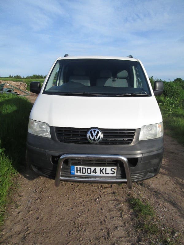Volkswagen VW Transporter T5 Long-Wheel Base LWB 2004