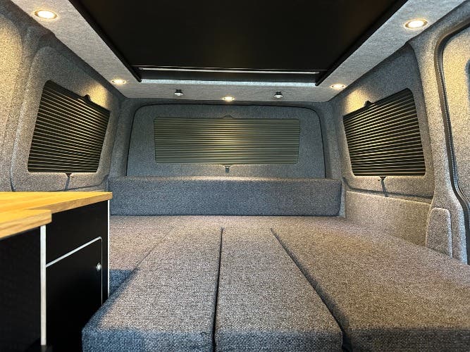 Volkswagen Transporter T6 T32 SWB Campervan 4-berth