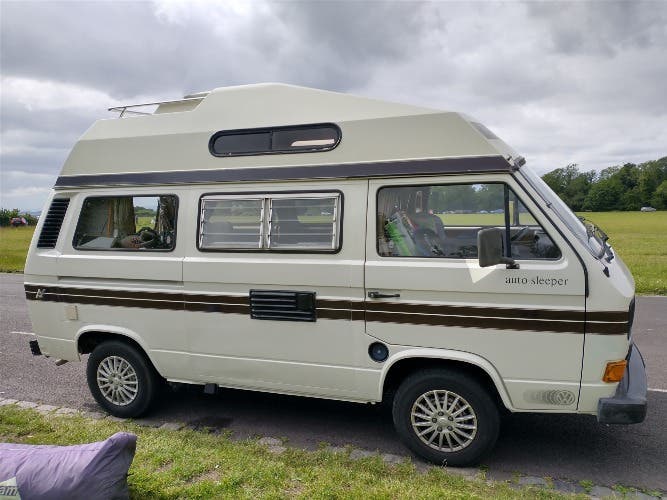 T25 Autosleeper 1987. 1.9DG. Very good condition. Available in Bristol.