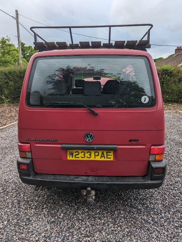 Volkswagen Transporter  T4 800 Special W reg (2000) Kombi Van (Red).