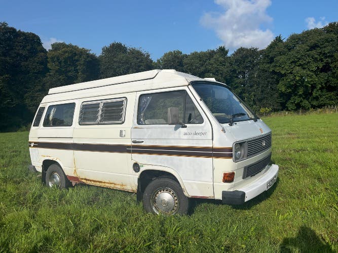 Clive: VW T25 1984 Autosleeper