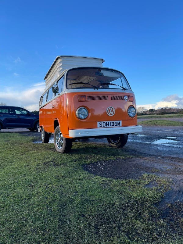 Volkswagen type 2 Devon (1974)