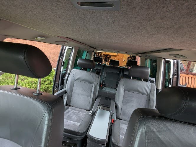 2008 Caravelle SE with HiLo Pop Top (2.5 Manual)